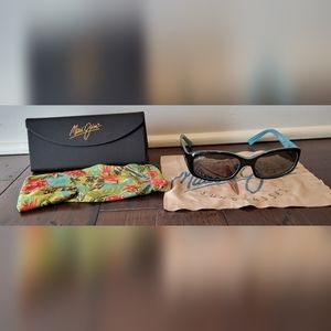 Maui Jim Punchbowl Polarized Sunglasses in Blue and Black